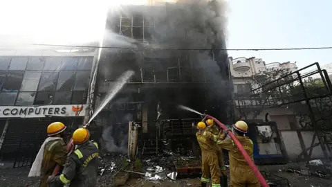 Fatal Fire in Lucknow: 15 Killed, Inquiry Ordered