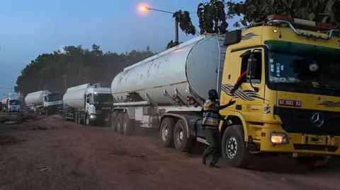 Niger Takes Firm Action: Tanker Drivers' Licenses Revoked Amid Mali Fuel Crisis