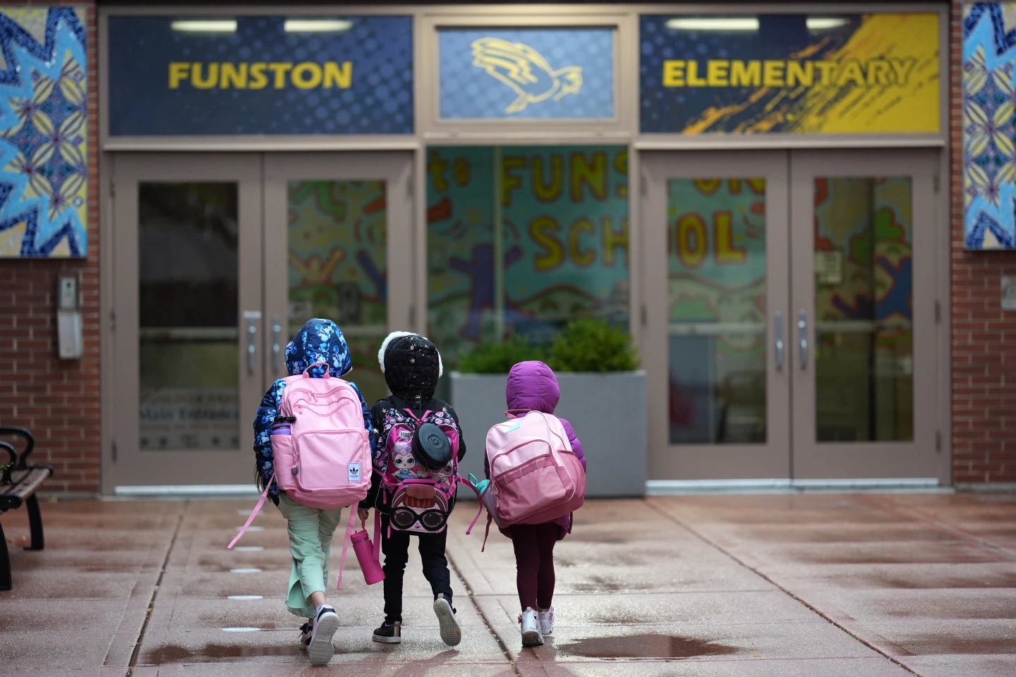 Immigrant Children's Trauma Amid Chicago's Immigration Crackdown
