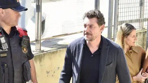 Mango Tycoon’s Death: Murder or Misfortune?
