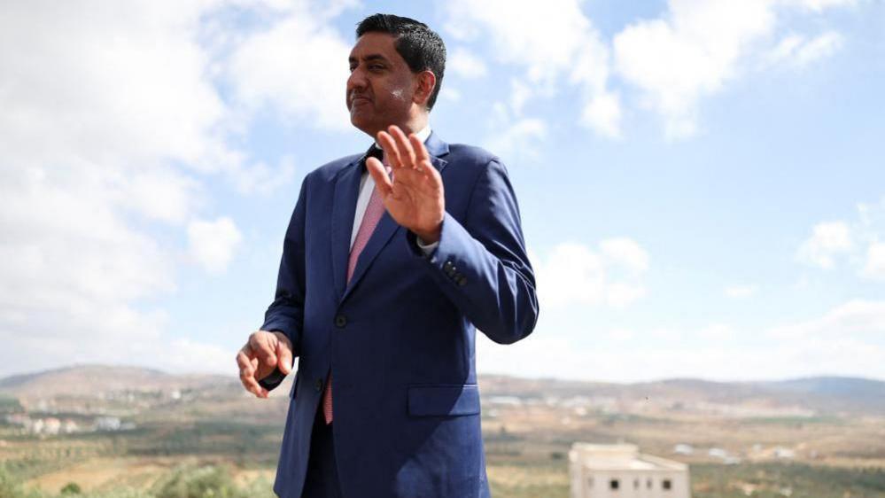 US Congressman Says He Was Detained by Armed Israeli Settlers