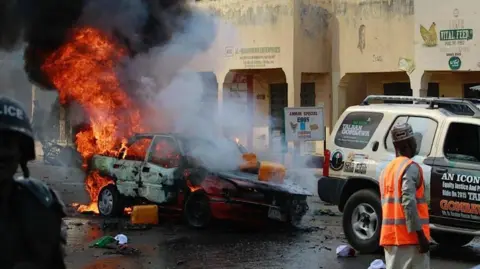 Nigeria Sentences Nearly 400 Linked to Militant Groups