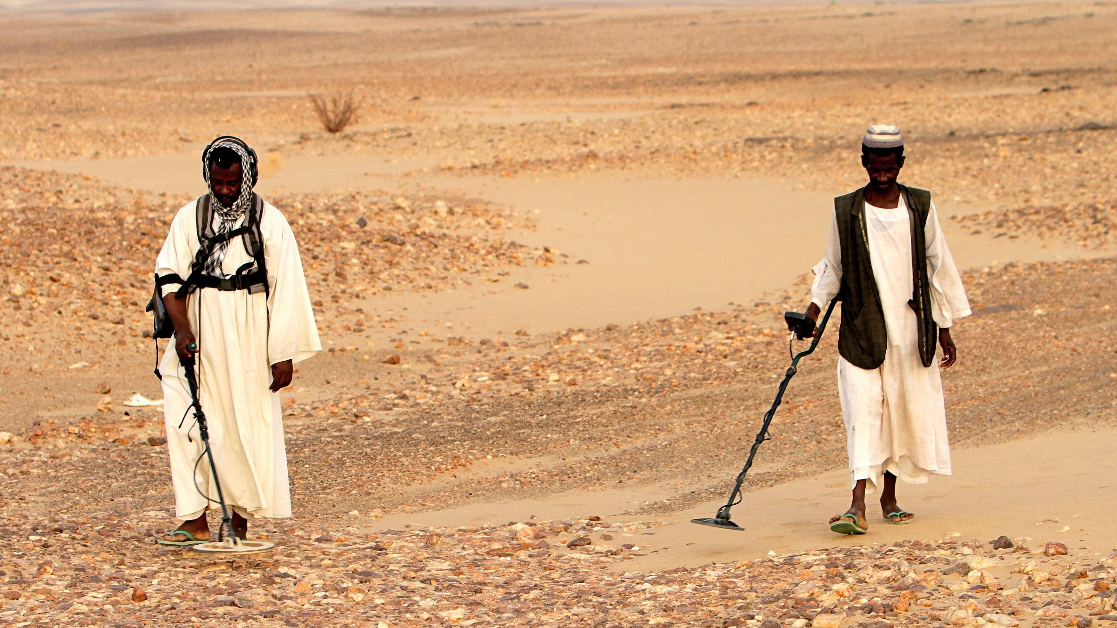 Gold Rush Tragedy: 72 Lives Lost in Egypt‑Sudan Air Strikes