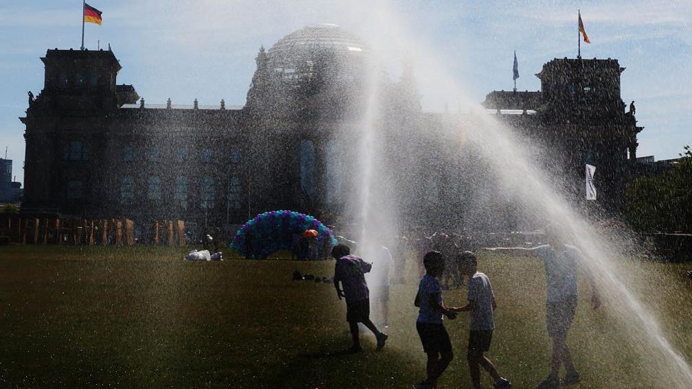 Europe’s Red‑Hot Heatwave Shifts East: France Raises Health Alert to Highest Level