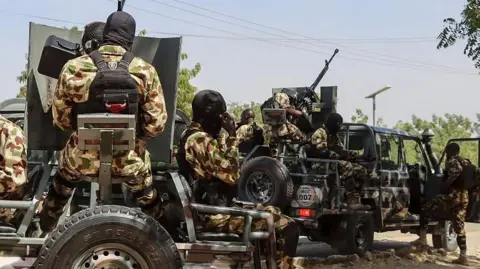 Nigerian Army Foils Attack, Rescues Hostages