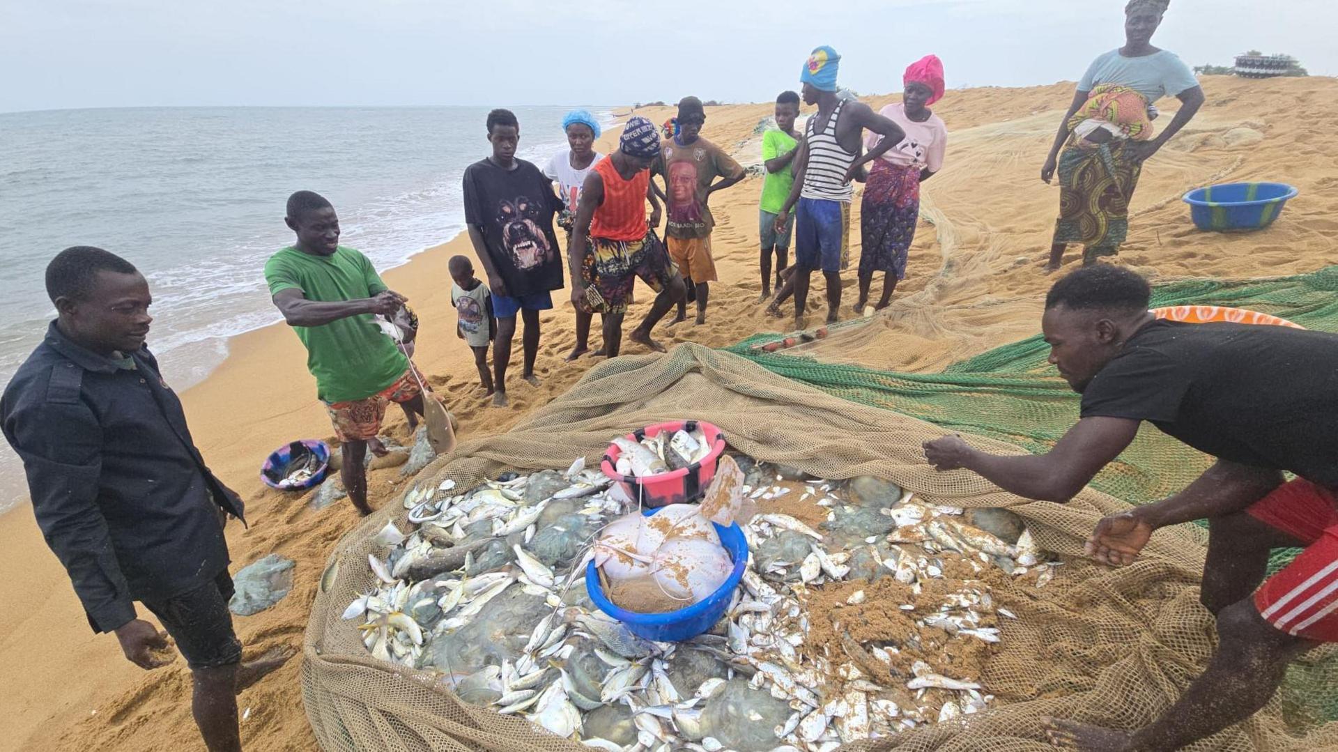 Fishermen on Sierra Leone’s Island Fight Against Chinese Trawlers