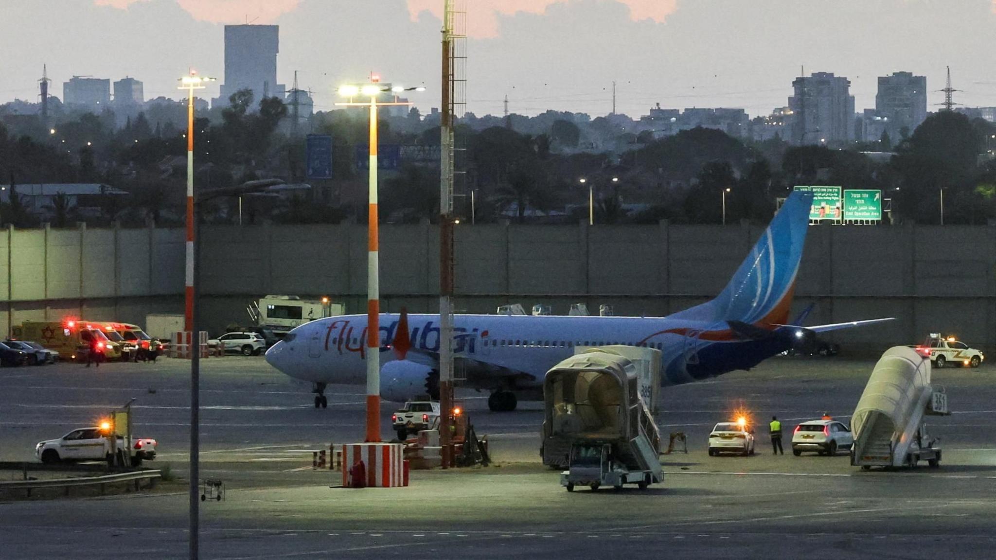 Flydubai aircraft in flight