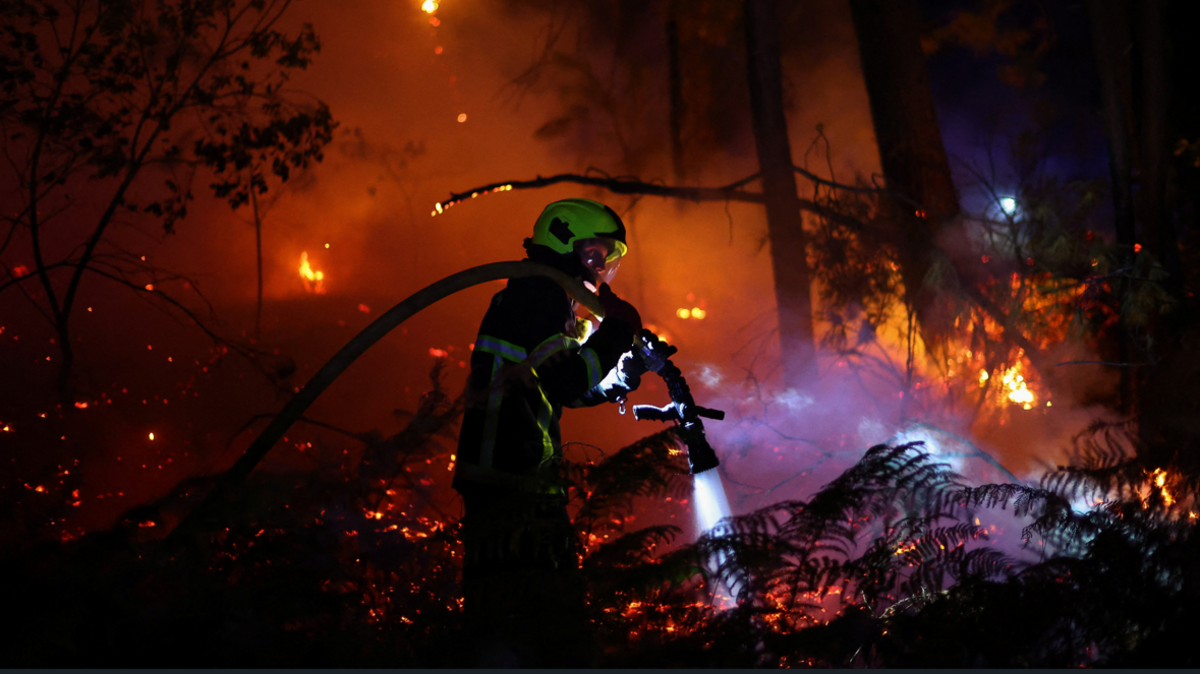 France's Wildfire Whirlwind: 55,000 Evacuated!
