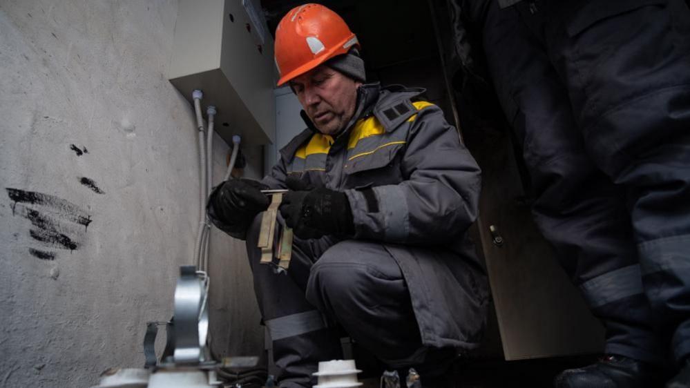 Ukraine’s Winter War: Power Shock & Humanitarian Huddle