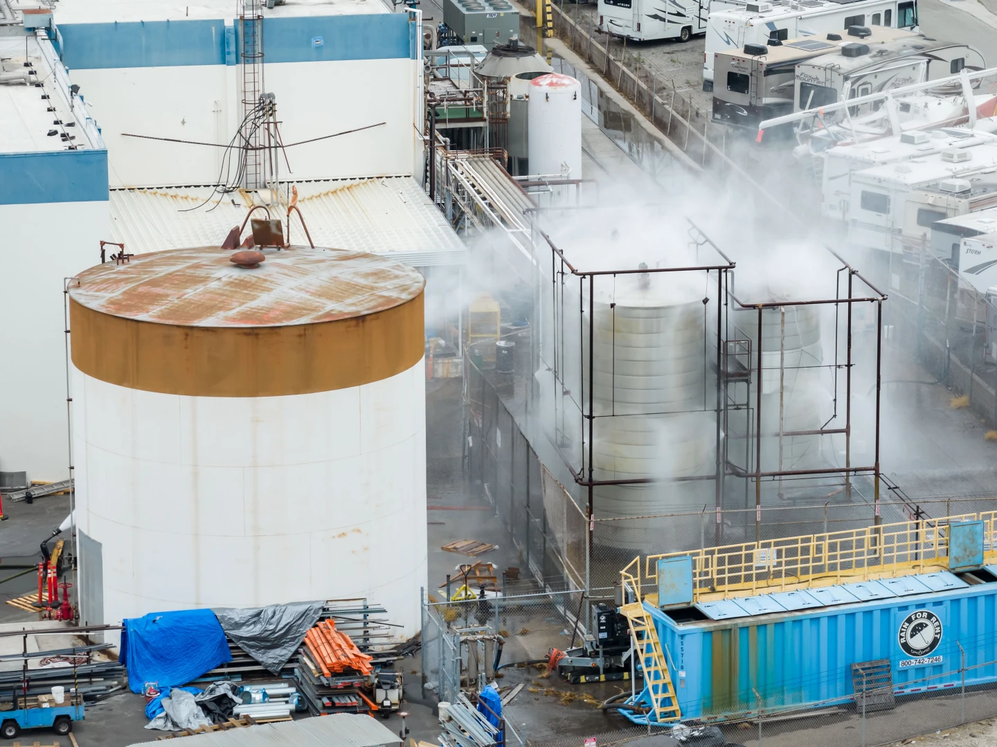 Chemical Tank Leak Sends 50,000 Grownames of Garden Grove to Evacuation