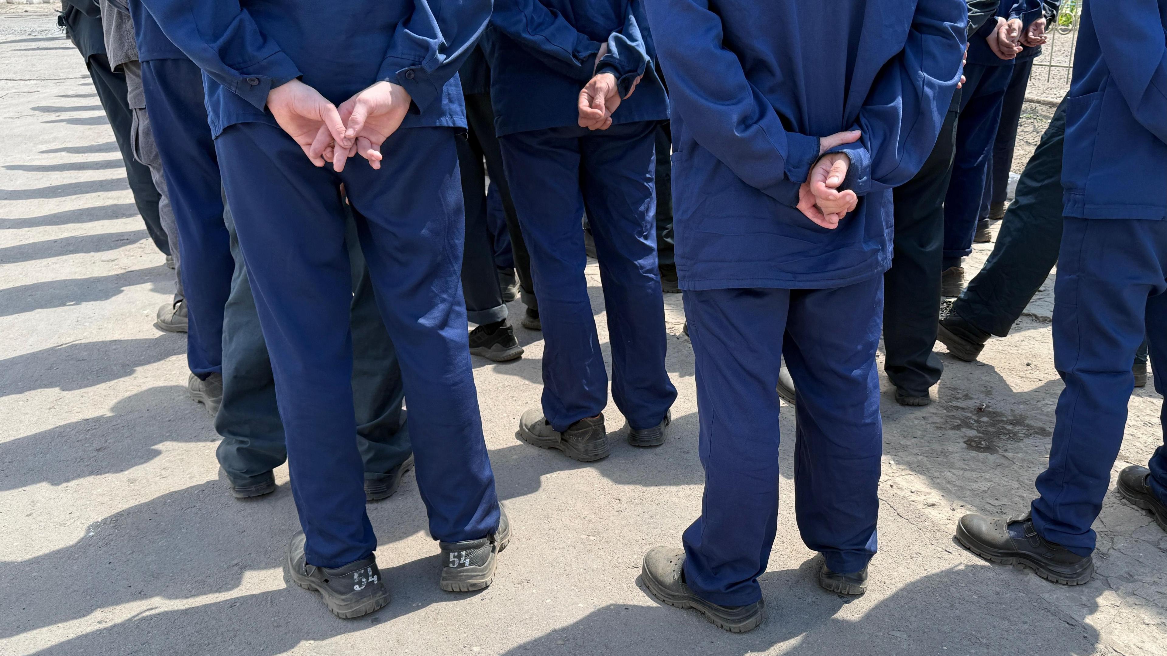 Why Some Ukrainian Soldiers Joined the Russian Army – Inside a PoW Camp