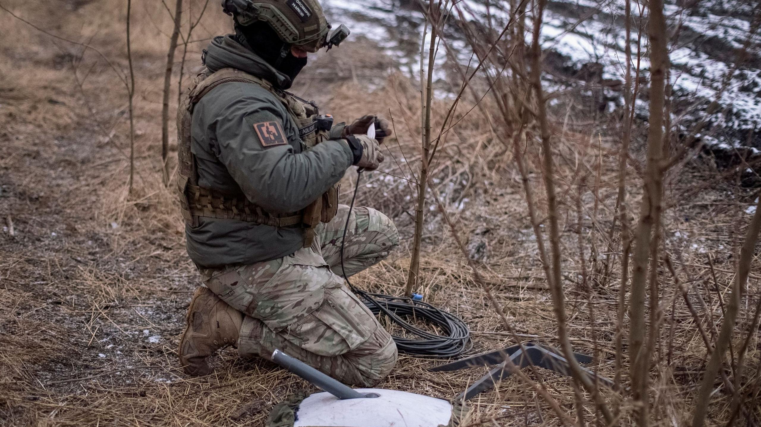 Ukrainian soldier using Starlink