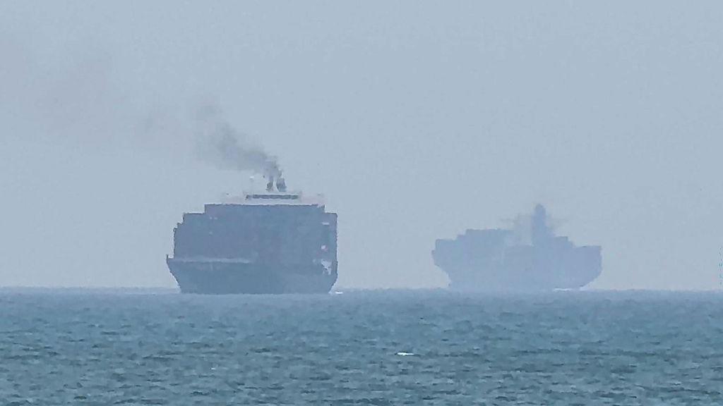 Oman Talks With Iran Over Strait Deal, but Iran Says No Quick Fix