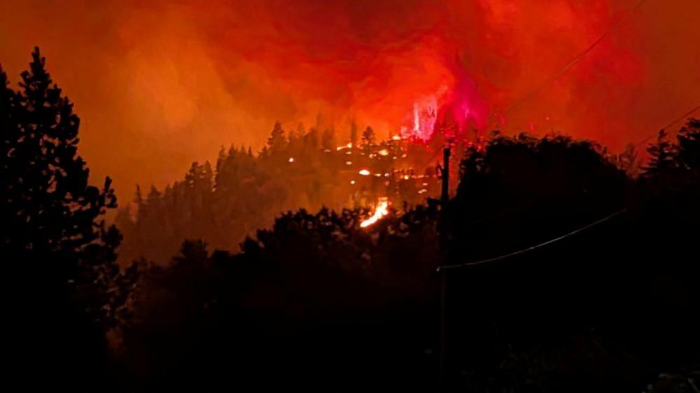 Canada Wildfire Races Out, 90% of Town Forced to Evacuate