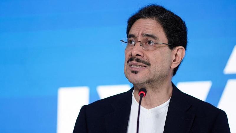 Colombian Candidate Concedes After Narrow Run‑off Loss