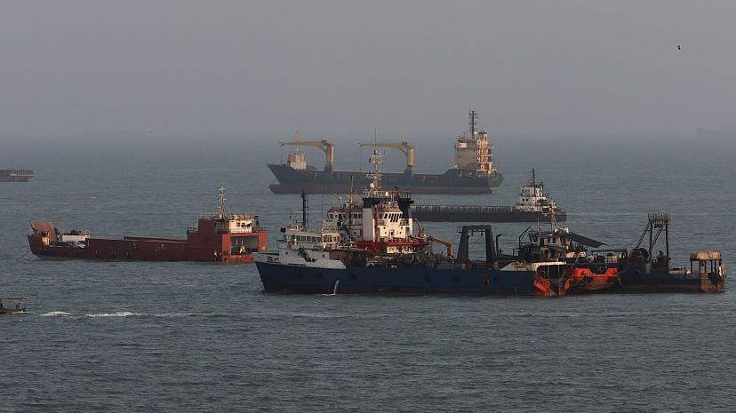 Saudi‑Saudi Tanker Attack Leaves Two Filipino Sailors Dead