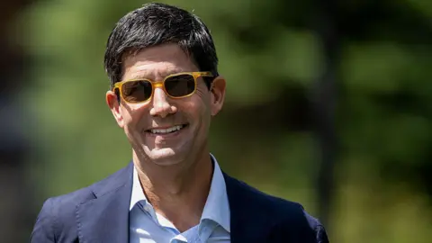 Trump's New Fed Pick: Will Kevin Warsh Deliver the Change?