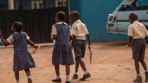 Nigeria Shifts Back to English in Schools, Cancels Mother-Tongue Policy