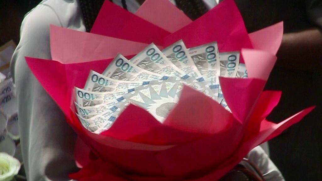 Money bouquet made from Ghanaian cedi