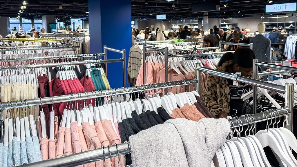 France Hits Fast‑Fashion Giants Shein and Temu With New Fees