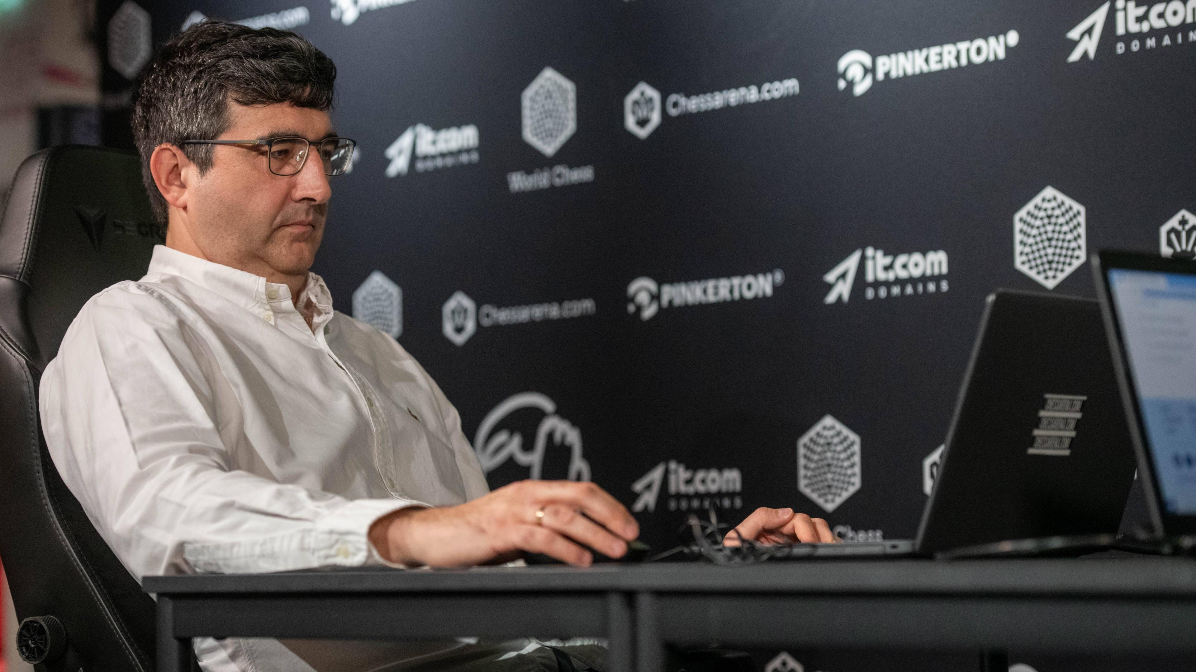 Former World Chess Champion Kramnik Faces One‑Year Ban for Accusatory Tweets