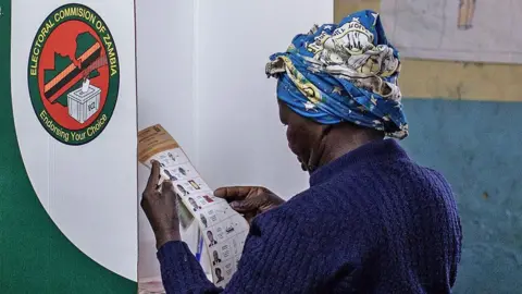 Zambian Women Politicians Face 'Sextortion' Ahead of Elections