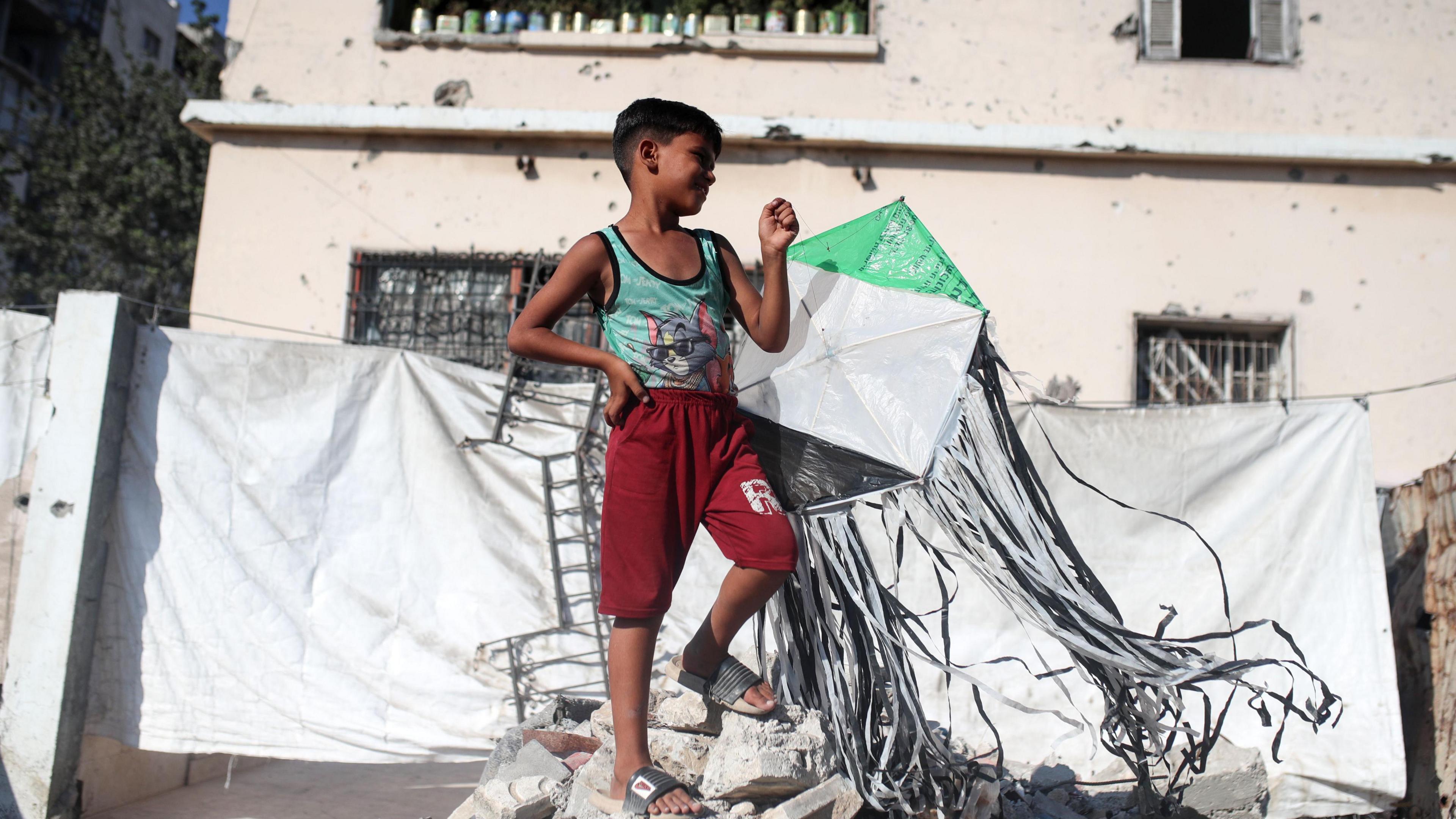 Israel Alerts: 'Forceful' Response Over Gaza’s Kite Surge