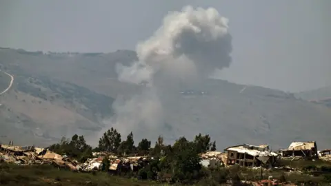 Israel Strikes in Lebanon: Trump Sounds the Alarm