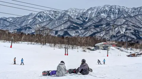 Tragic Ski Lift Accident Claims Young Australian Woman's Life in Japan