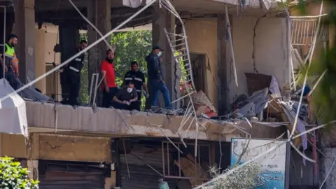 Israel Strike in Beirut Brings Fresh Tension to Iran‑US Peace Talks