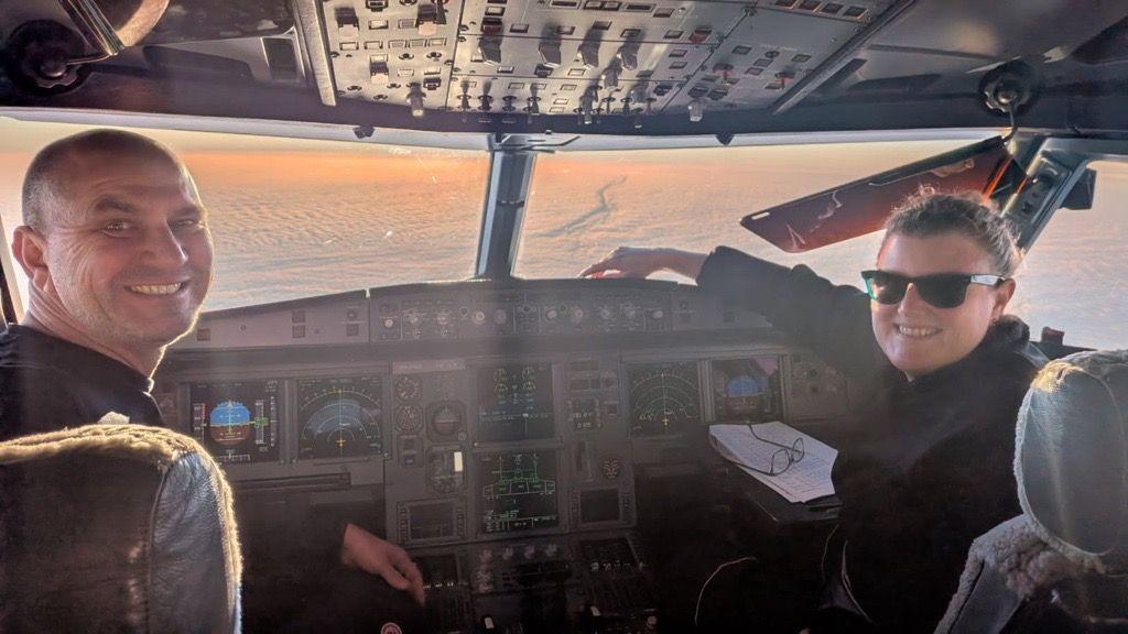 Antarctic Winter Rescue: Pilots Save Lives in Frigid Darkness